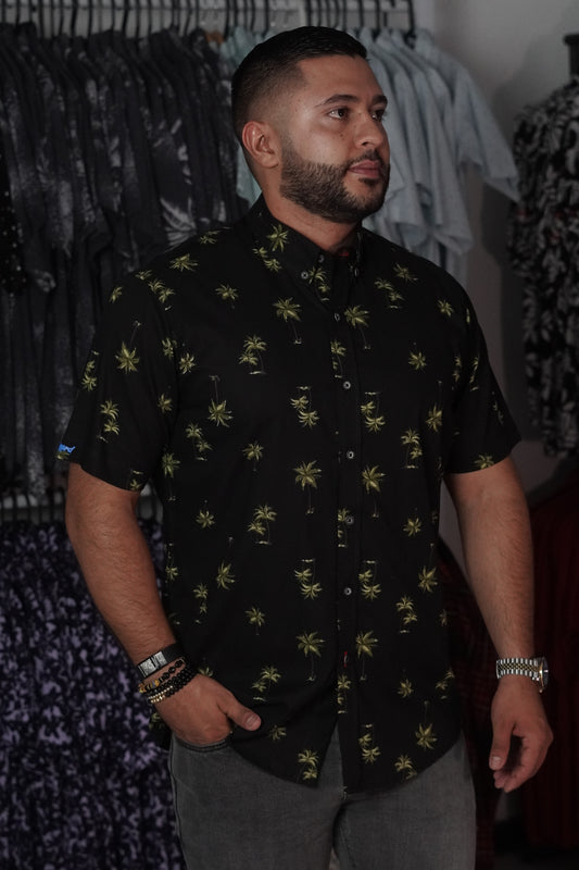 Camisa manga corta negra estampada