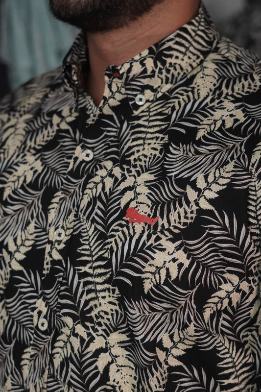 Camisa manga corta negra estampada